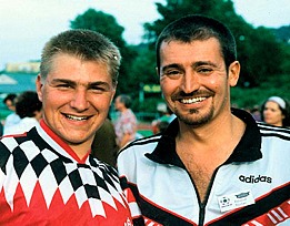 EDA-Cup 1997: Roland Rino B&uuml;chel organisierte, Toni Brunner ackerte auf dem Feld