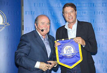 Joseph S. Blatter und Udo Jürgens. Acqua-Talk, Zuerich. 29. August 2004